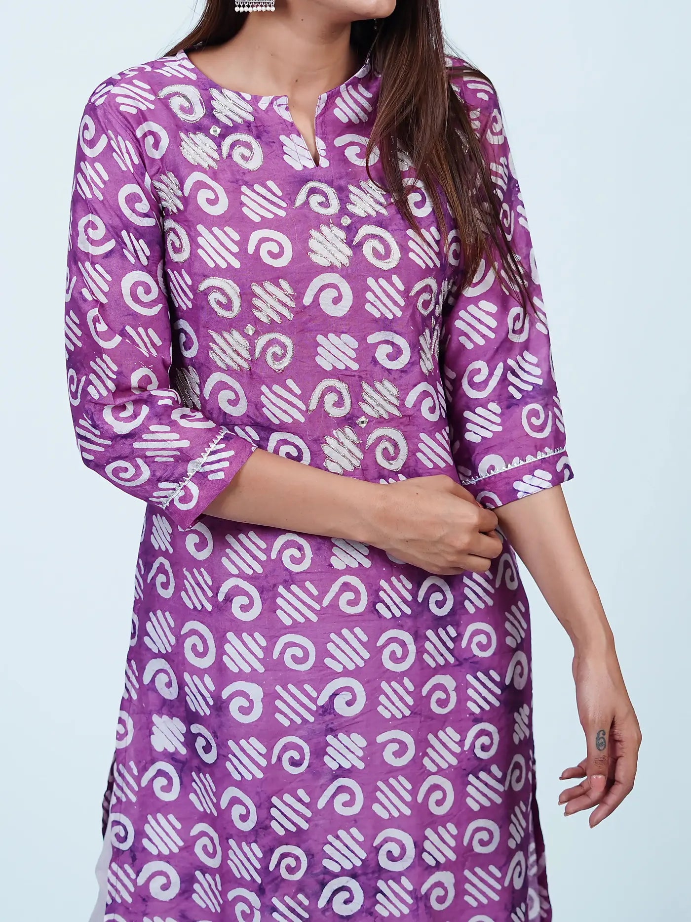 Lilac Embroidered Straight Abstract Muslin Kurti